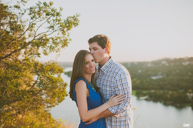 Mount Bonnell Engagement Photos