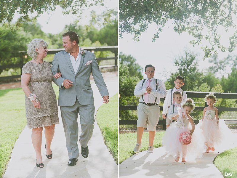 Ceremony under tree at Antebellum Oaks