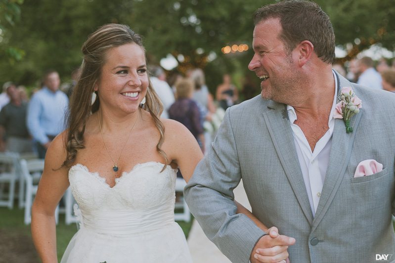 Ceremony under tree at Antebellum Oaks