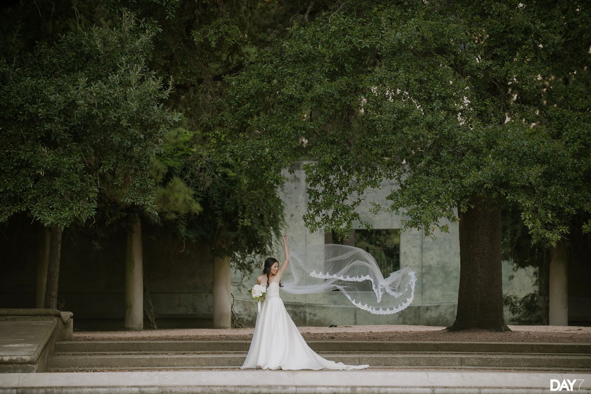 Hermann Park Bridal Photos by Day 7 Photography.