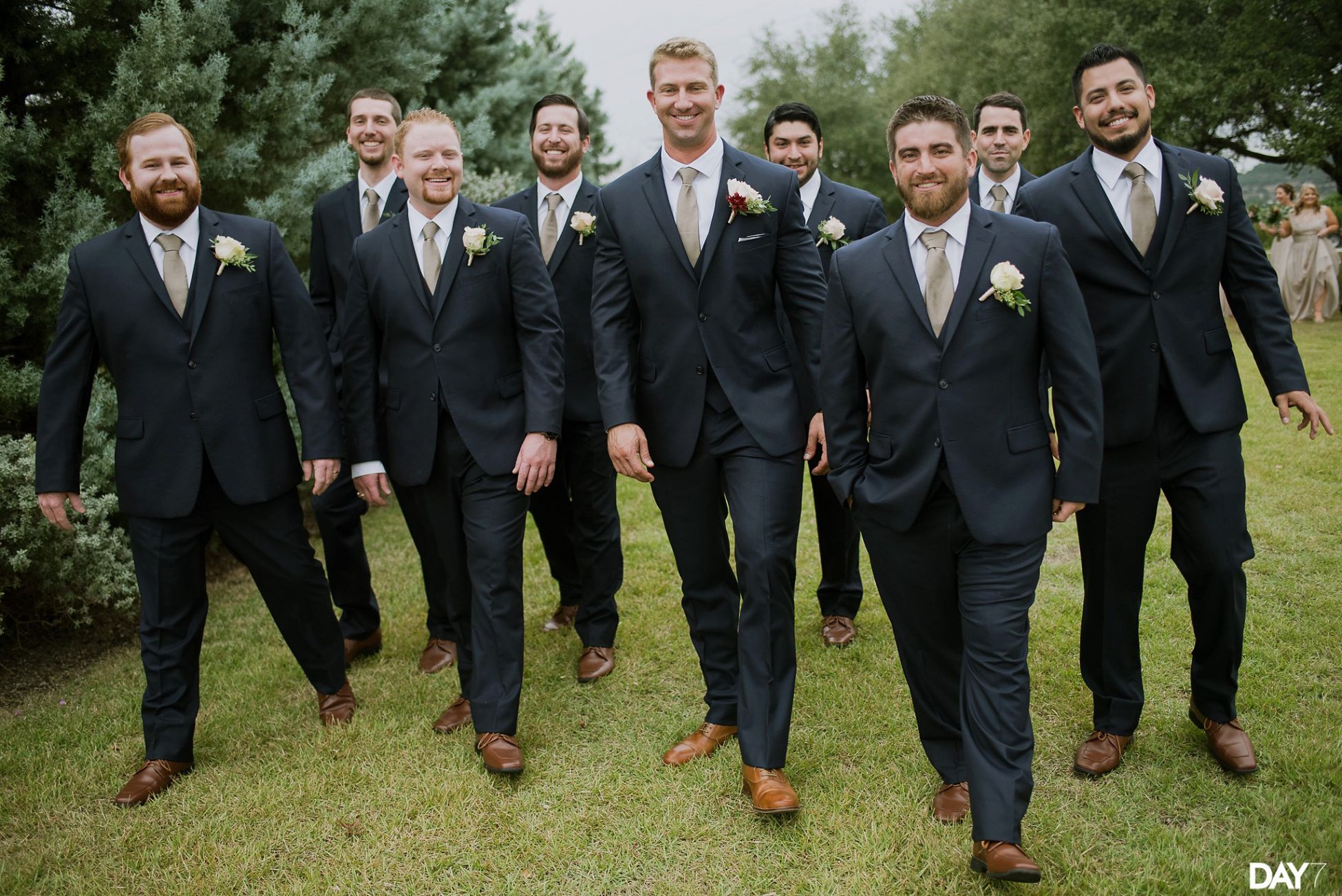 Antebellum Oaks Wedding Photos