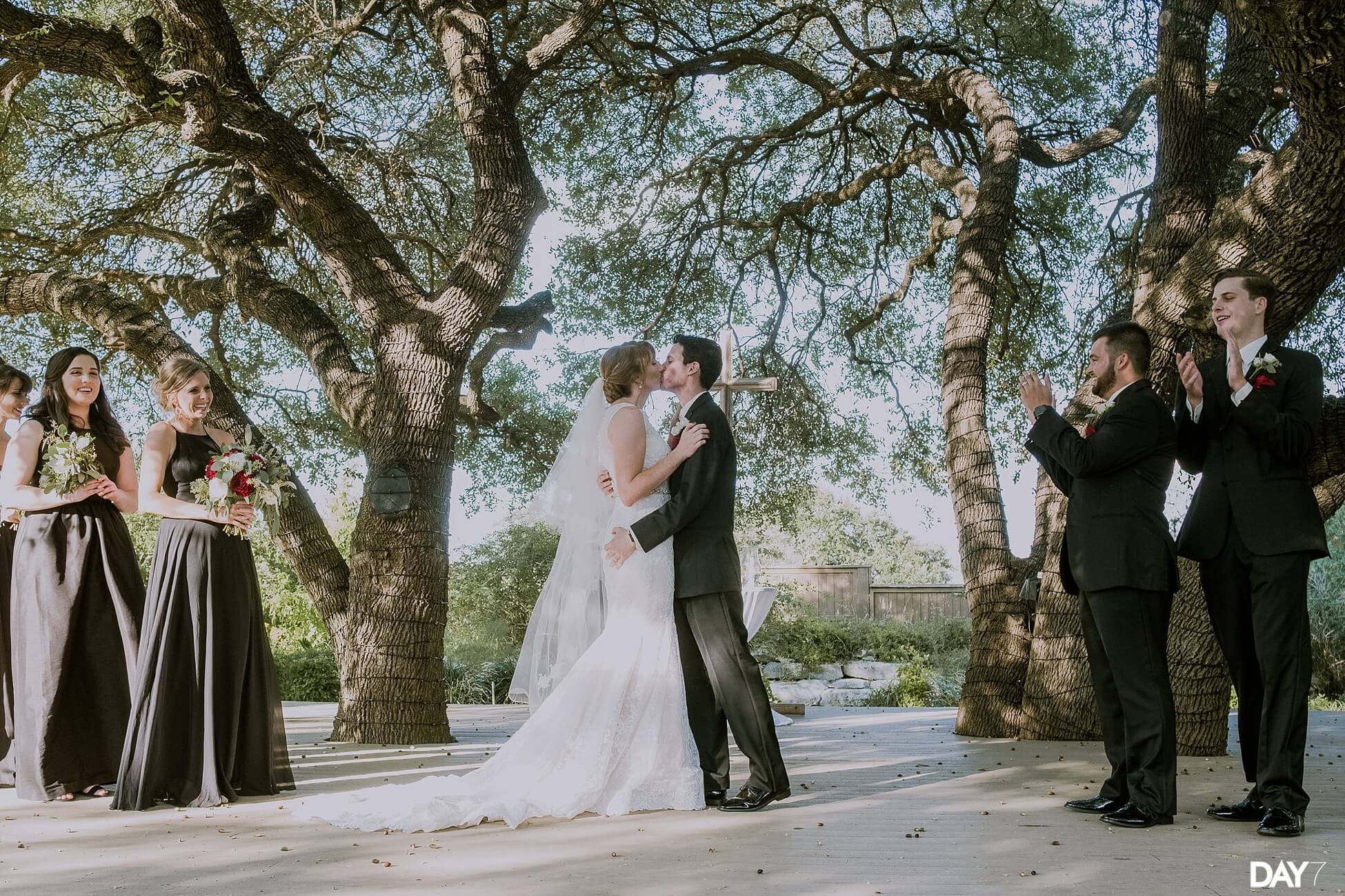 Antebellum Oaks Wedding Photographer