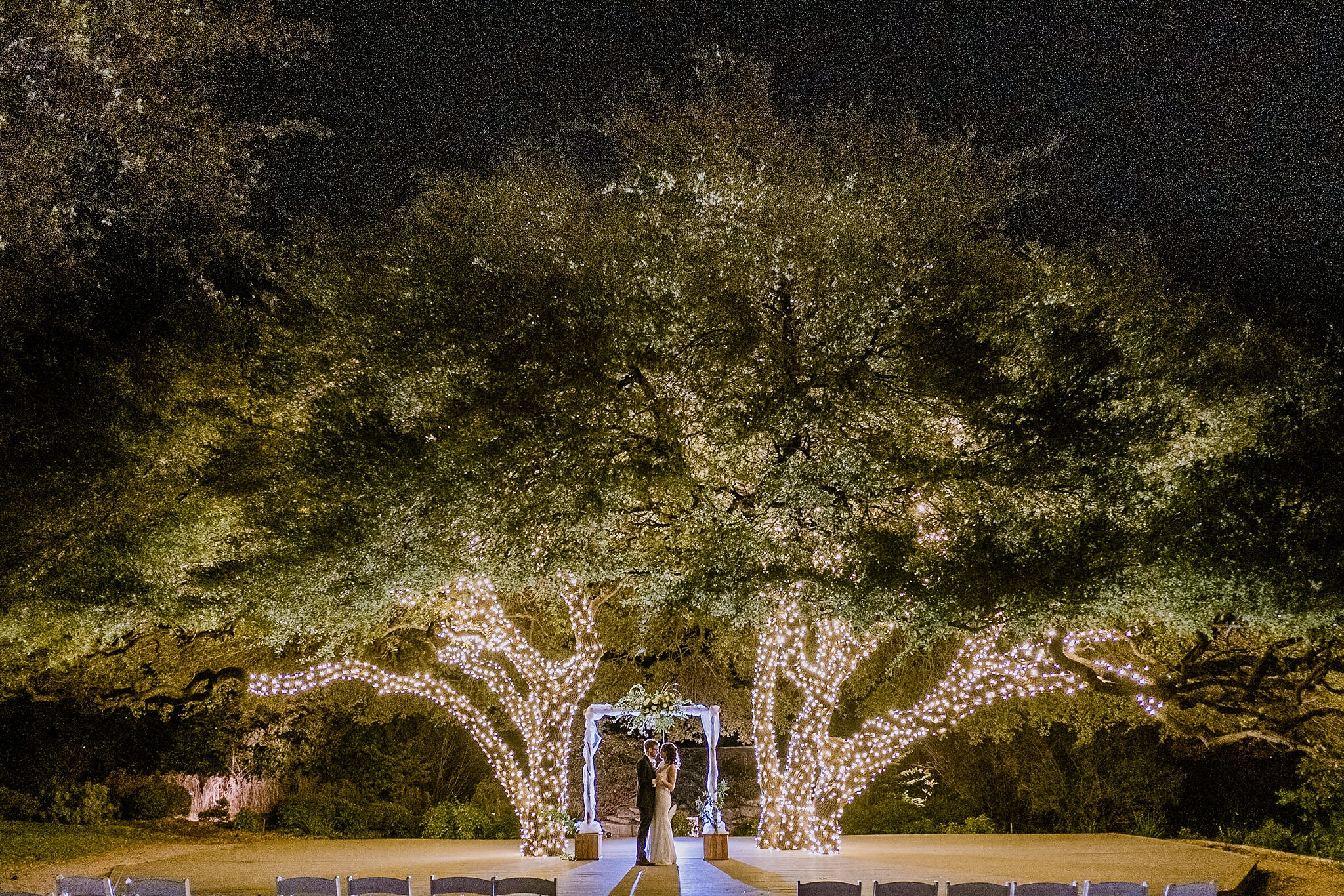 Antebellum Oaks Wedding Photographer